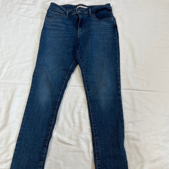 Levi’s women 721 High Rise Skinny size W31 L30 Dark wash - Picture 1 of 9